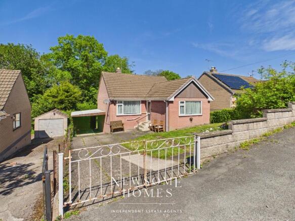 3 bed property, in Hillside Court, £180,000