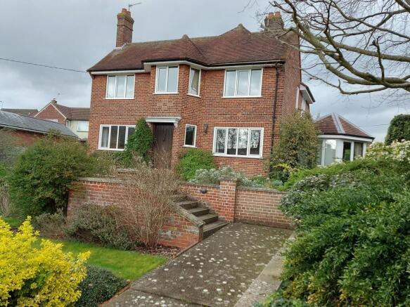 3 bed property, in Melford Road, £685,000