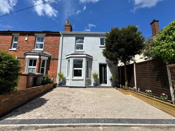 4 bed property, in Burgess Road, £495,000