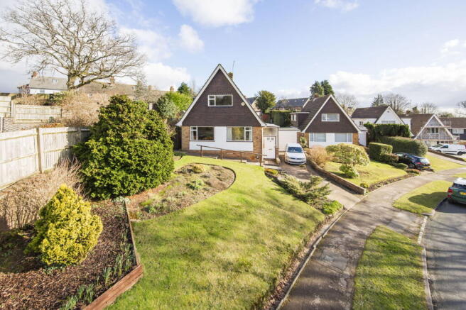 3 bed property, in Harecombe Rise, £425,000