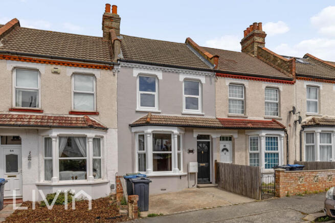 3 bed property, in Westbrook Road, £475,000