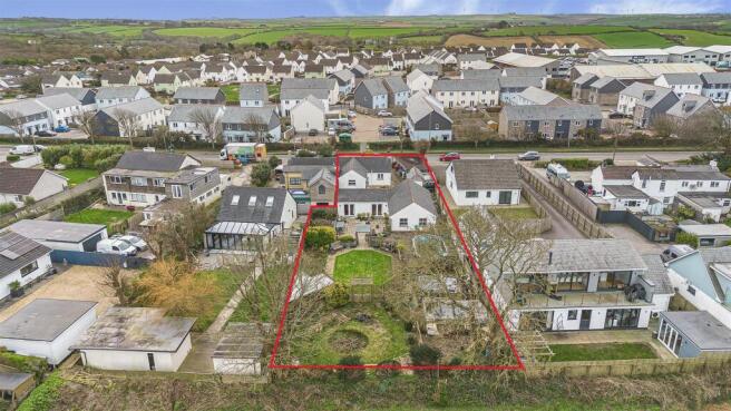4 bed property, in West Road, £575,000