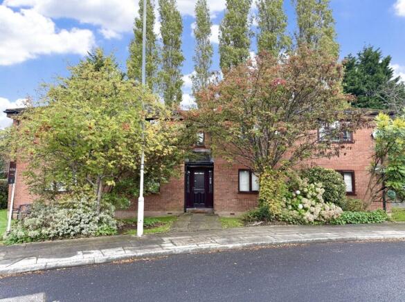 1 bed property, in Rye Grove, £80,000