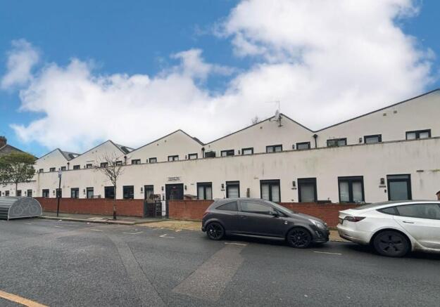 3 bed property, in Apartments 10, £500,000