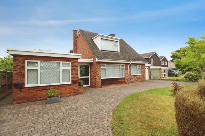 3 bed property, in Warren Hey, £350,000