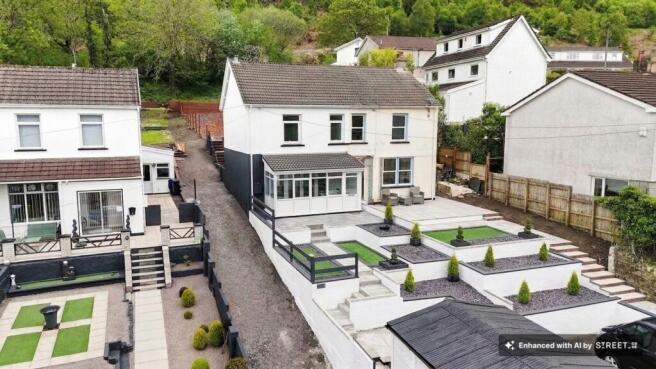 3 bed property, in Mount Pleasant, £295,000