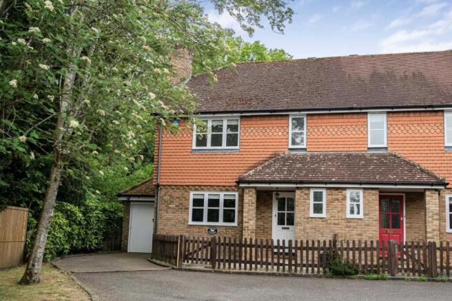 3 bed property, in The Farriers, £600,000