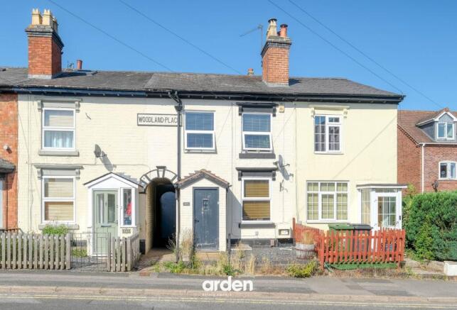 2 bed property, in Evesham Road, £200,000