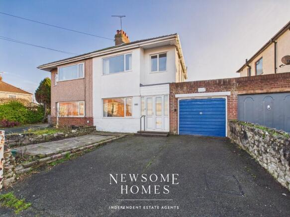 3 bed property, in Pen-Y-Maes Road, £179,950