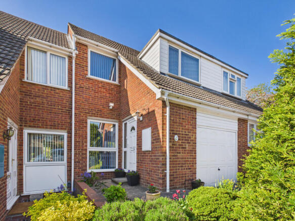3 bed property, in Shaftesbury Way, £380,000
