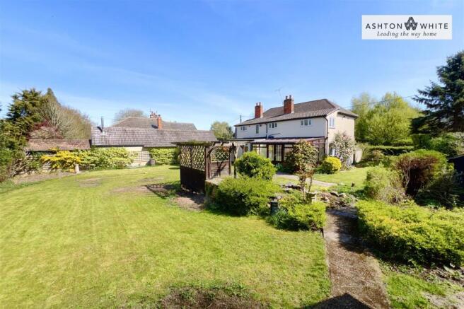 4 bed property, in Laindon Common Road, £875,000