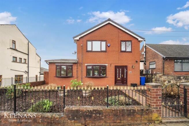 4 bed property, in Walmersley Road, £375,000