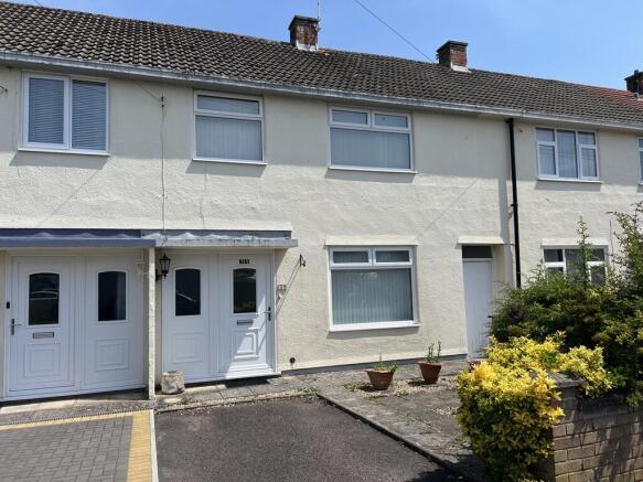 3 bed property, in Westbury Crescent, £220,000