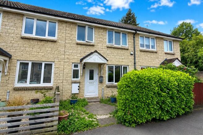 3 bed property, in Spencers Orchard, £350,000