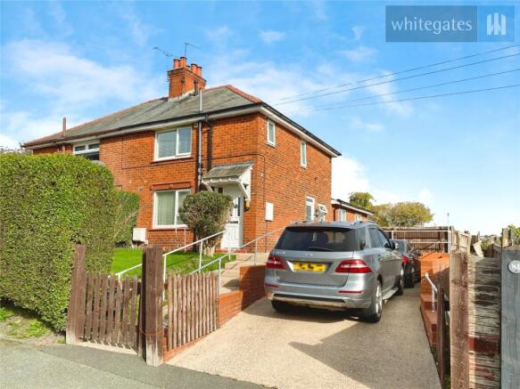 4 bed property, in Stryt Las, £250,000
