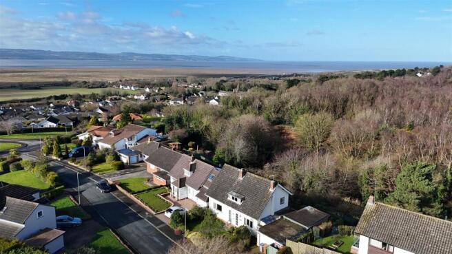 3 bed property, in Dalesway, £525,000