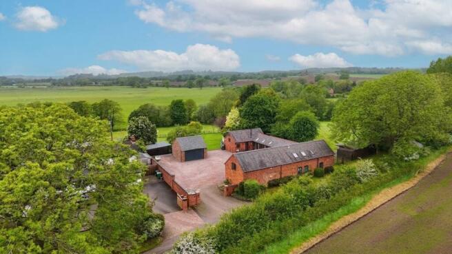 5 bed property, in Amerton, £950,000