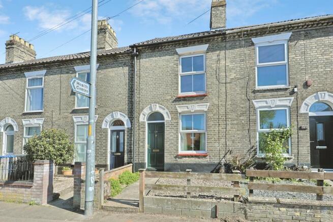 3 bed property, in Sprowston Road, £200,000