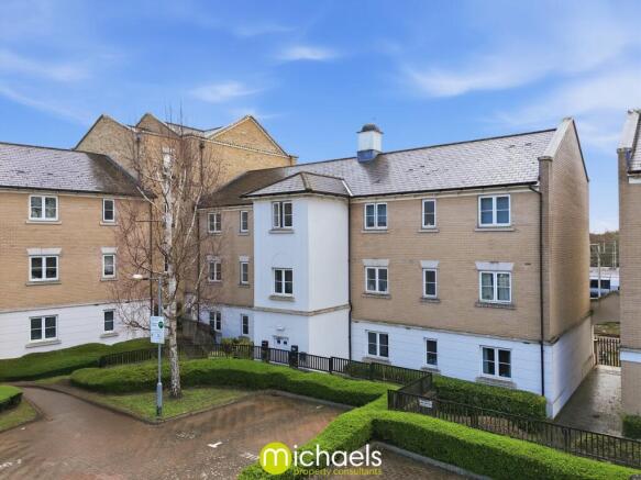 2 bed property, in Propelair Way, £160,000