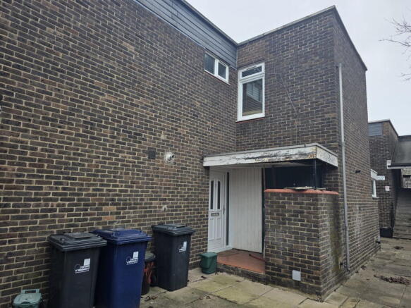 3 bed property, in Farman Grove, £440,000