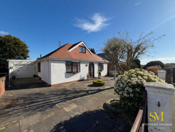 3 bed property, in Pool Street, £225,000