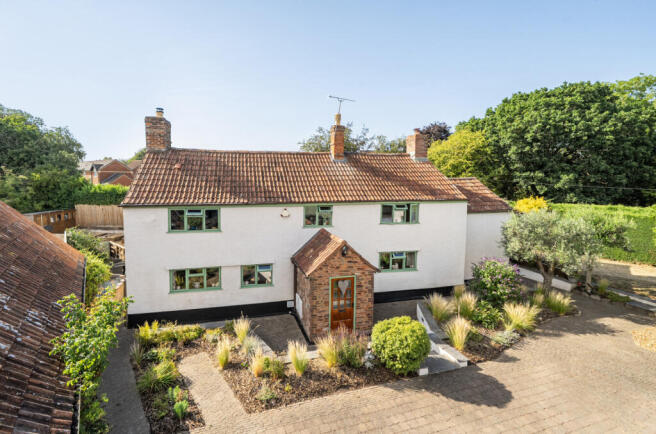 4 bed property, in Bridgwater Road, £625,000