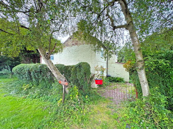 3 bed property, in Fen Bank, £115,000