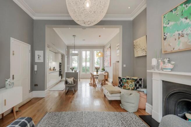 3 bed property, in Clarendon Road, £2,000,000