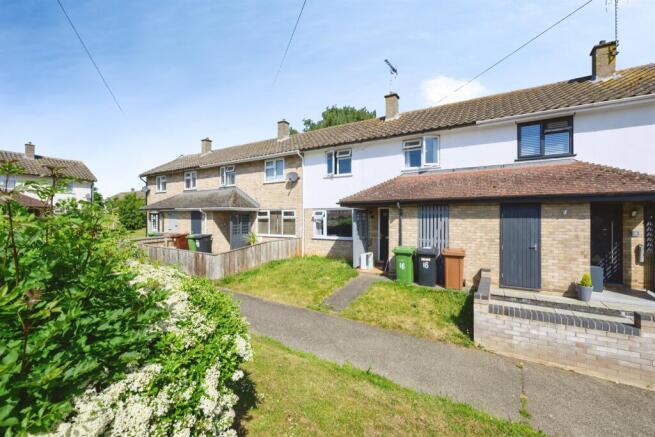 2 bed property, in Baldwin Close, £160,000