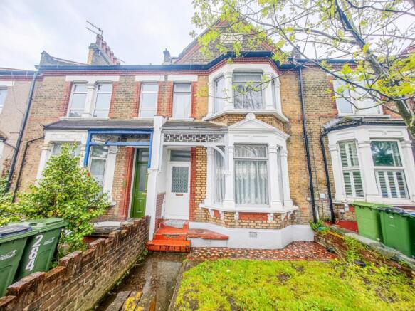 4 bed property, in Plumstead Common Road, £575,000
