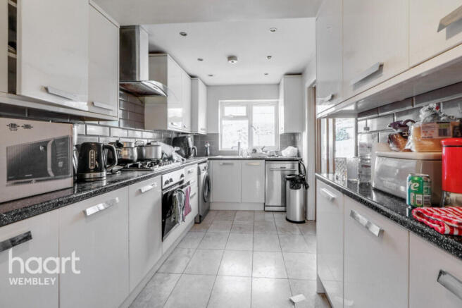 4 bed property, in Neasden, £600,000
