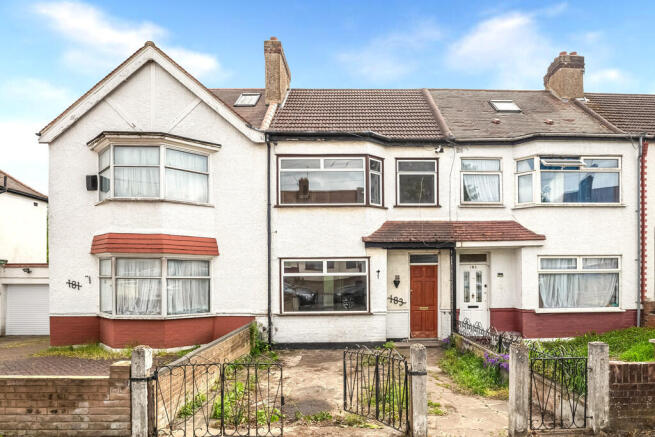 3 bed property, in Devonshire Hill Lane, £450,000