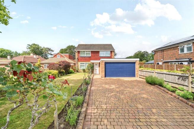 4 bed property, in Craven Road, £750,000
