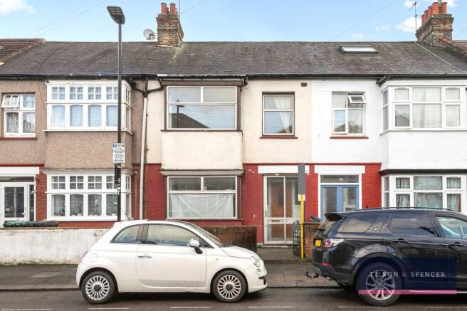 3 bed property, in Mafeking Road, £520,000