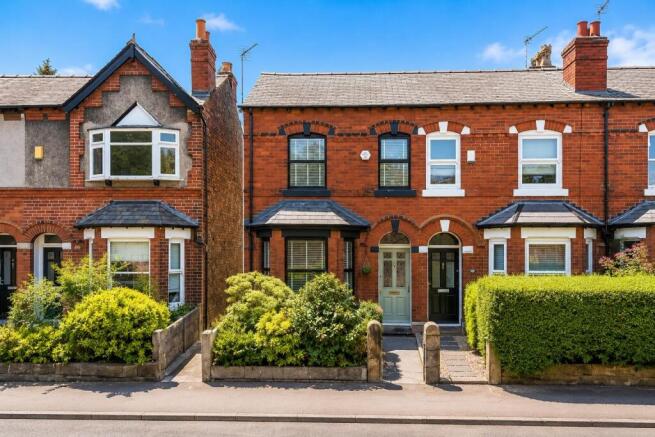 2 bed property, in Stamford Park Road, £450,000