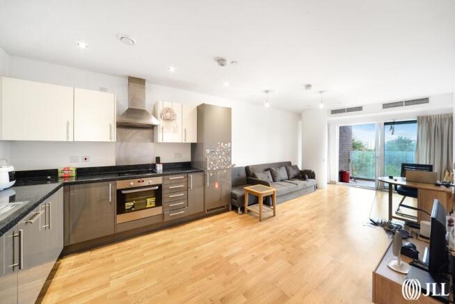 1 bed property, in River Heights, £325,000