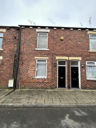 2 bed property, in 3 Regent Street, £45,000