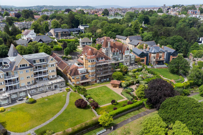 4 bed property, in Glynne Tower, £950,000