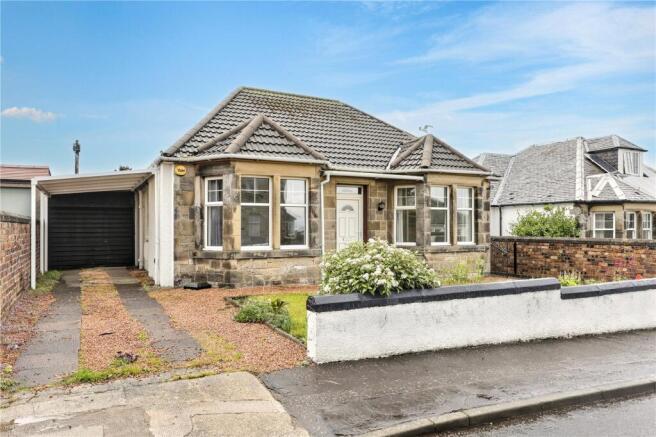 3 bed property, in Alexander III Street, £340,000