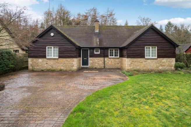 4 bed property, in The Ride, £800,000