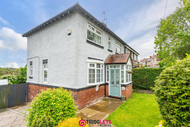 3 bed property, in Crowder Avenue, £180,000
