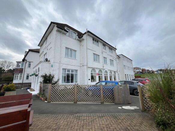 22 bed property, in Ryndle Crescent, £630,000