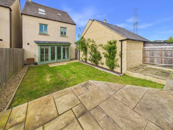 4 bed property, in Gardner Way, £480,000