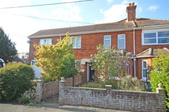 2 bed property, in Waterford Road, £365,000