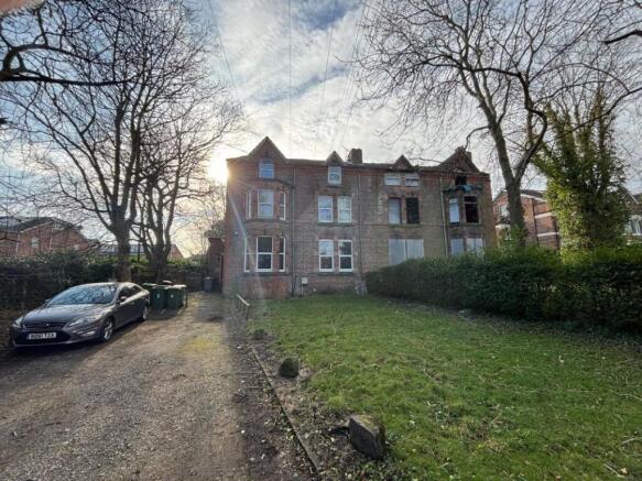8 bed property, in 110 Egerton Park, £250,000