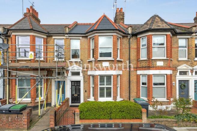 3 bed property, in Effingham Road, £925,000