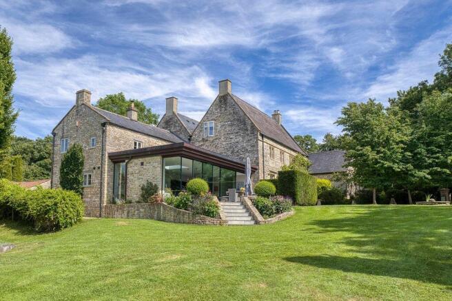 6 bed property, in Stunning Period Property with Annexe close to Frome and Bath, £2,575,000