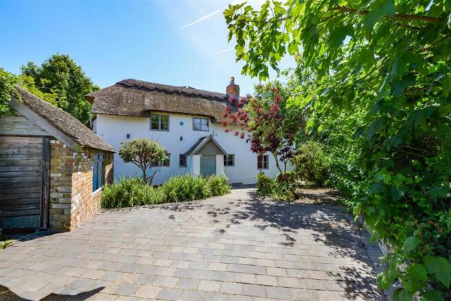 3 bed property, in Mill Lane, £800,000