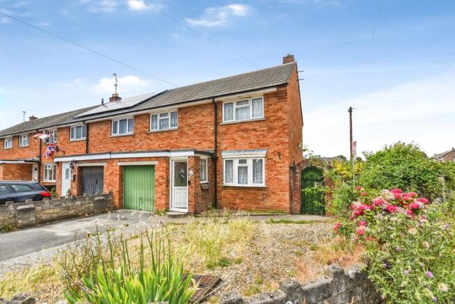 3 bed property, in Boothmead, £230,000