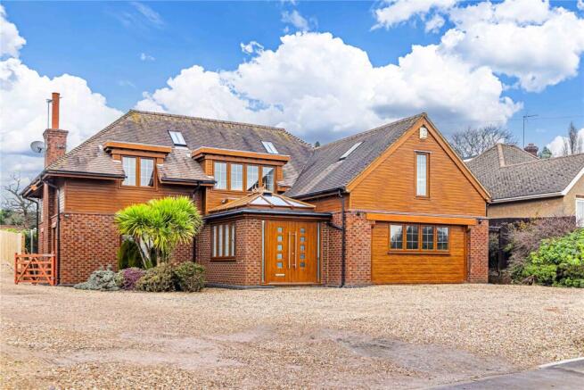 5 bed property, in Toms Lane, £1,150,000